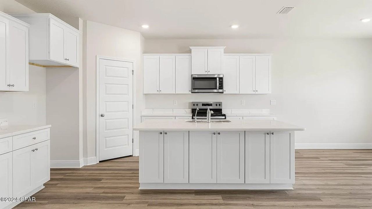 4865 Sandhill Way - Photo 6 of 18