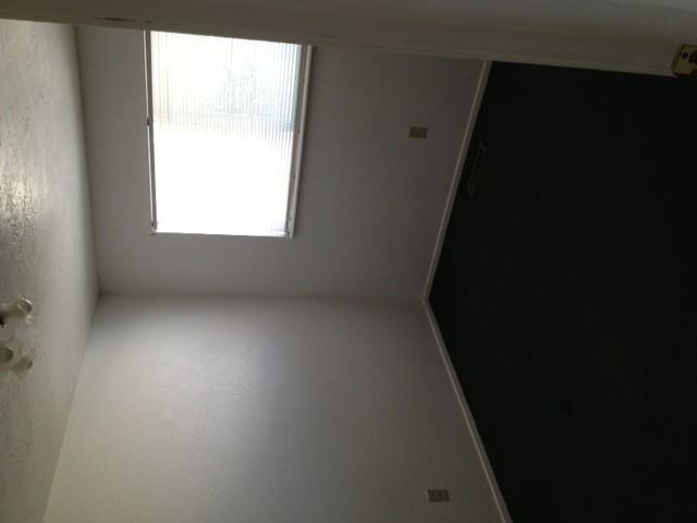 355 Nw #1 - Photo 6 of 7