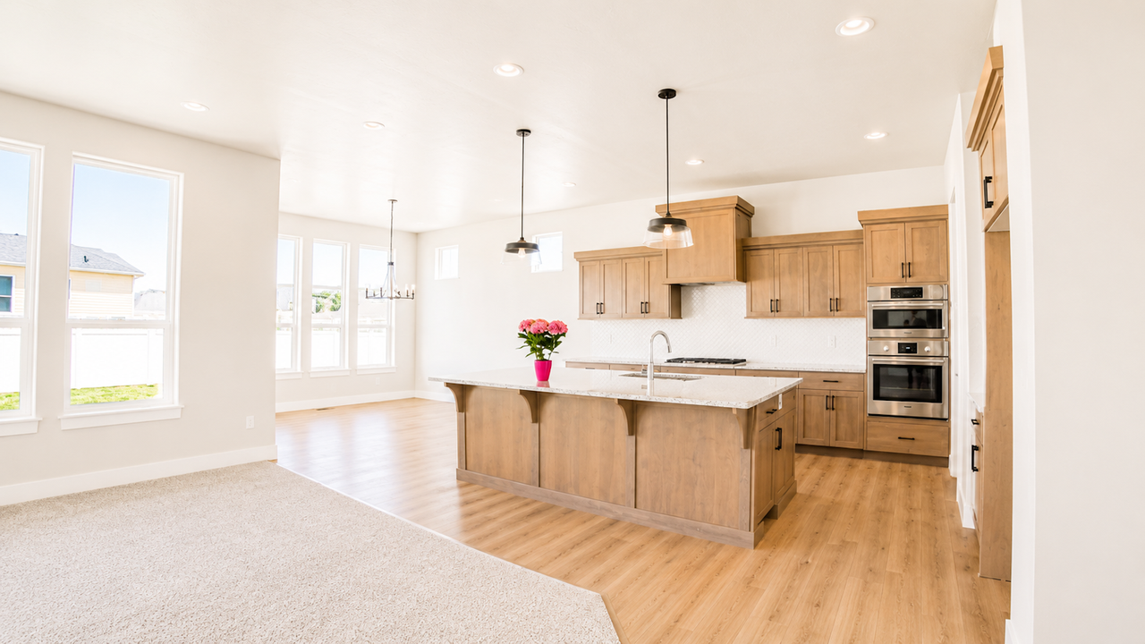 5608 South Rosalia Way - Photo 7 of 36
