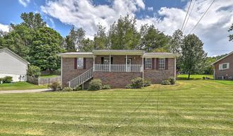 185 Woodland Cir - Photo 1 of 1