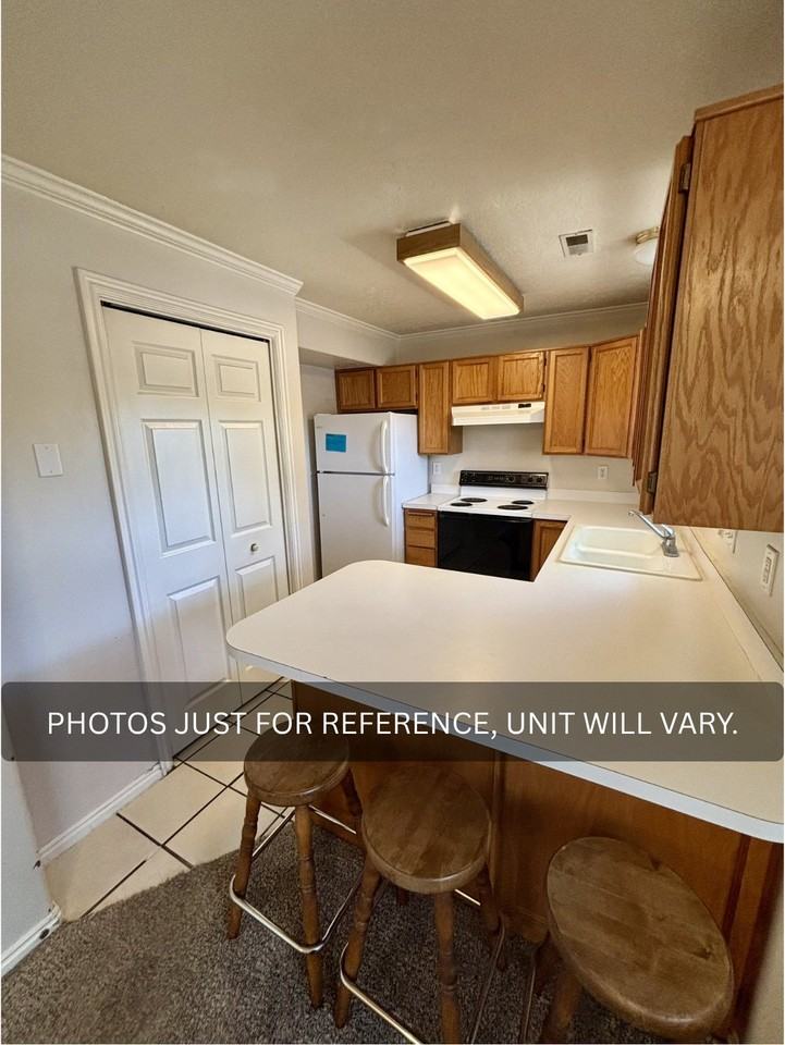 1655 Grandview Ln #39 - Photo 3 of 11