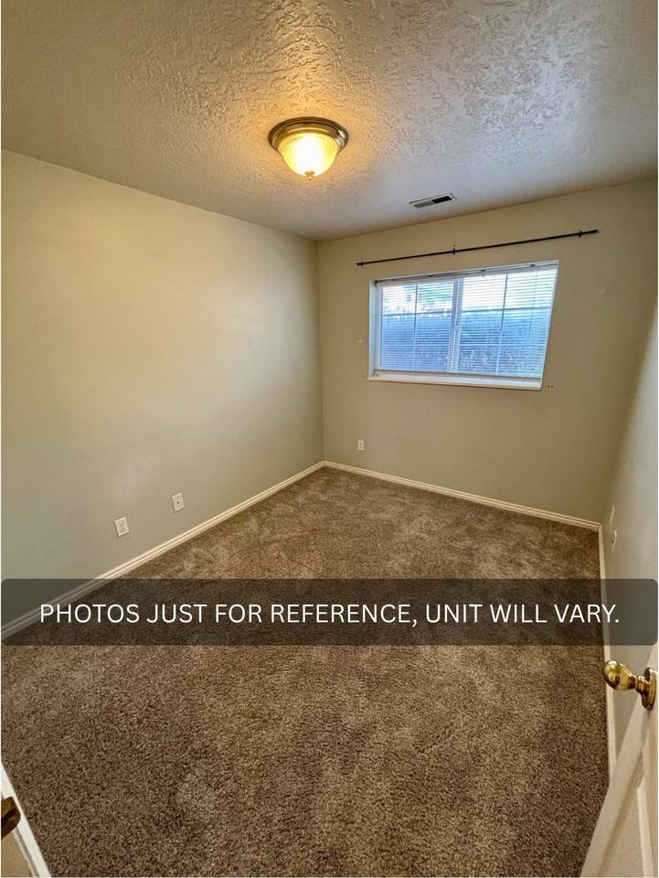 1655 Grandview Ln #39 - Photo 6 of 11