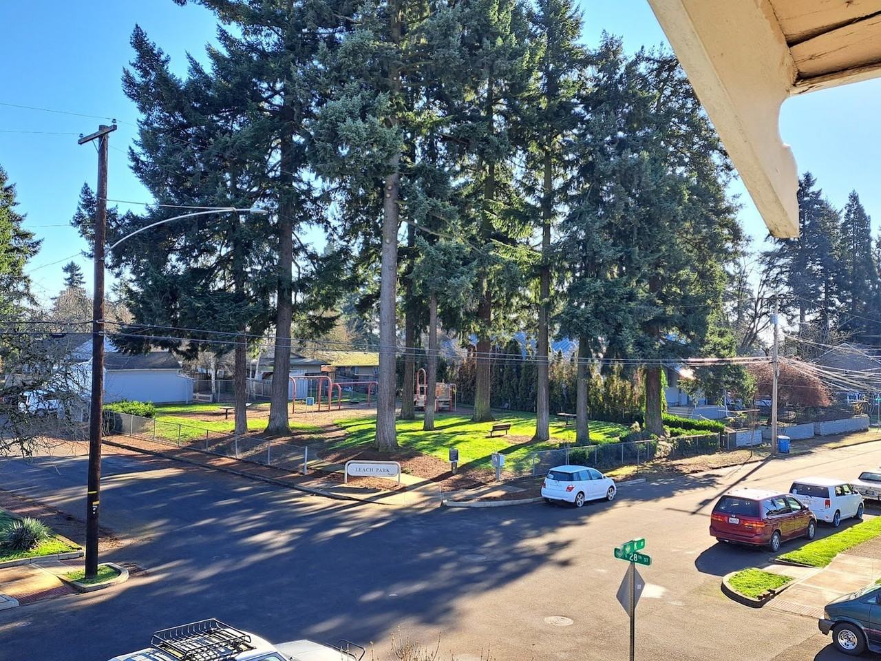 2800 K St - Photo 2 of 5