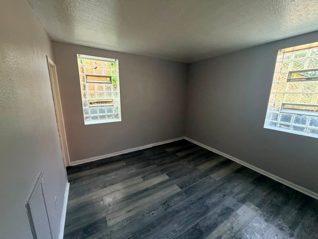 13984 Superior Rd #01A - Photo 5 of 13