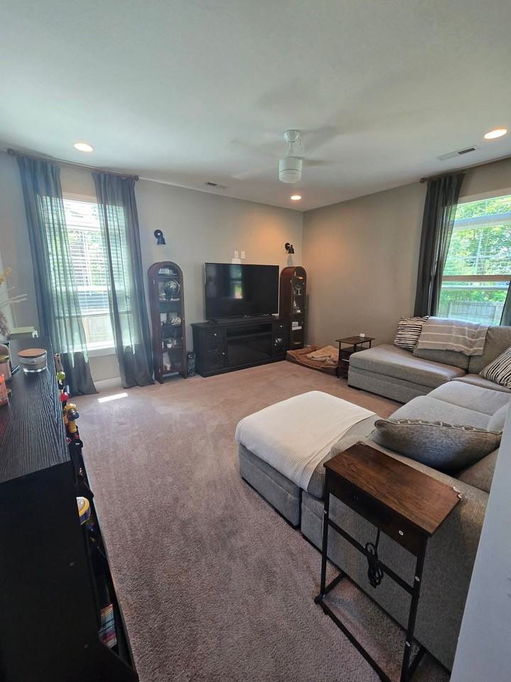 102 Grove Heights Ave - Photo 7 of 20