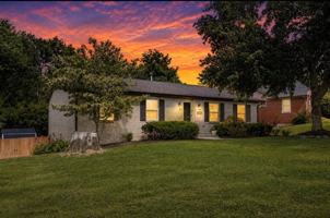 featured image of 3483 Lansdowne Dr