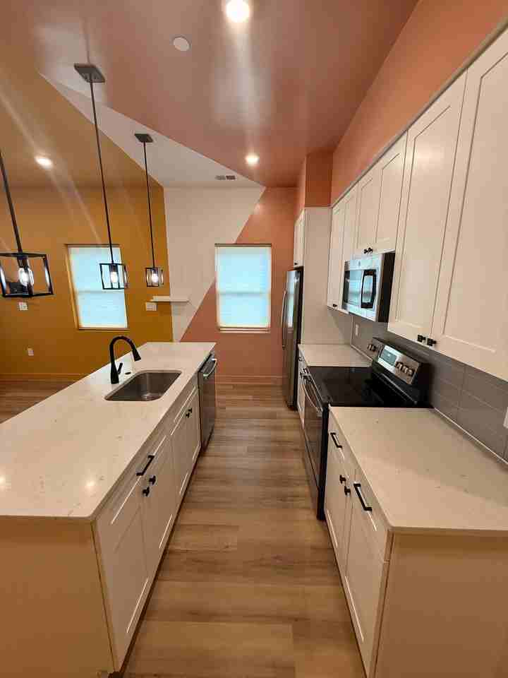 2325 High St Se #3 - Photo 5 of 20