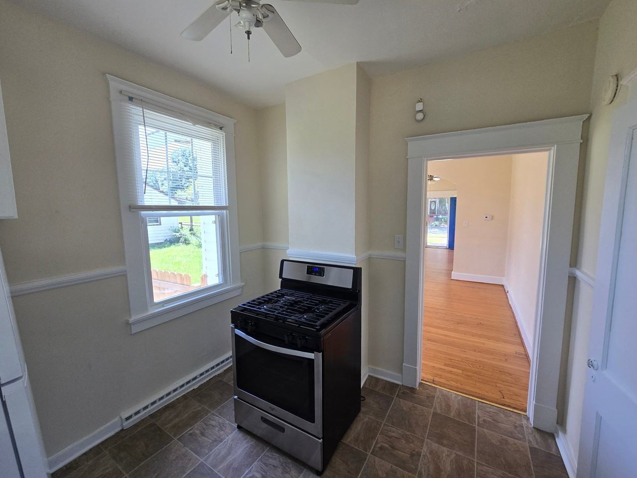 105 E 32nd St - Photo 6 of 13