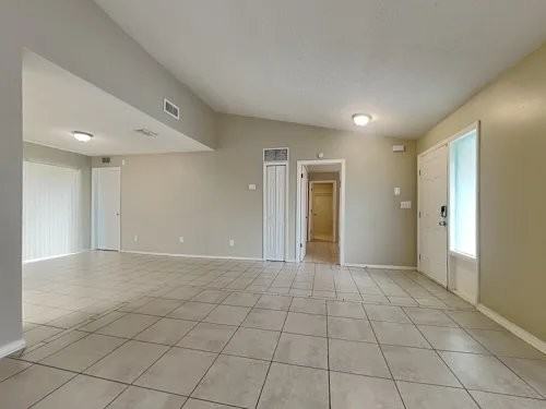 3710 Coppertree Cir - Photo 3 of 12