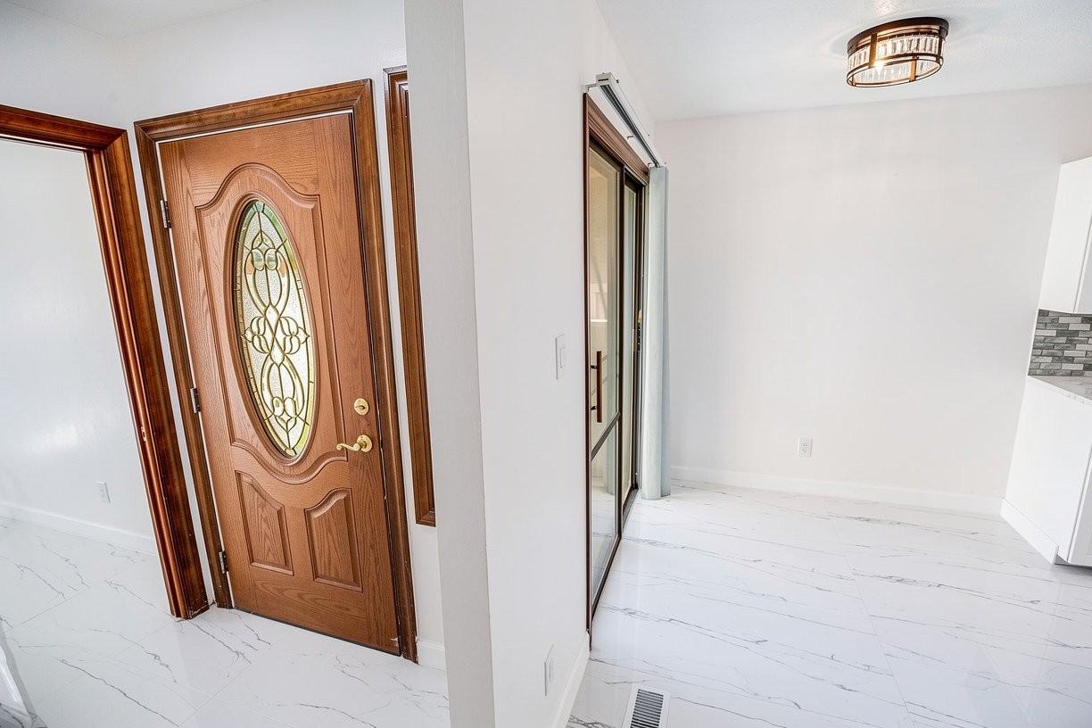 4046 Fairway Lakes Dr - Photo 5 of 12