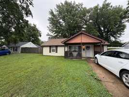 featured image of 222 Euclid Dr