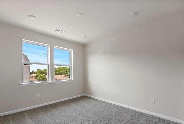206 Lyla Ln - Photo 3 of 3