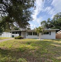 10543 51st Ter N - Photo 1 of 1