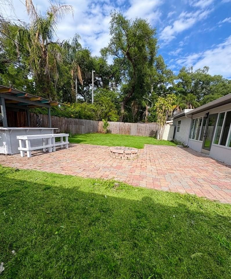 10543 51st Ter N - Photo 3 of 17