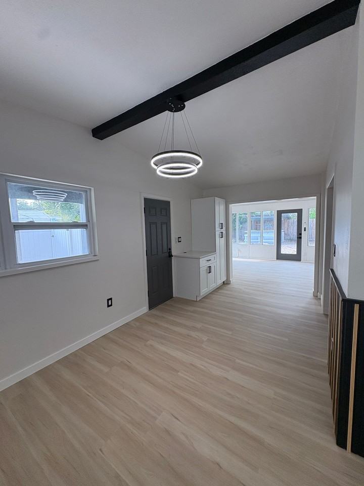 10543 51st Ter N - Photo 4 of 17