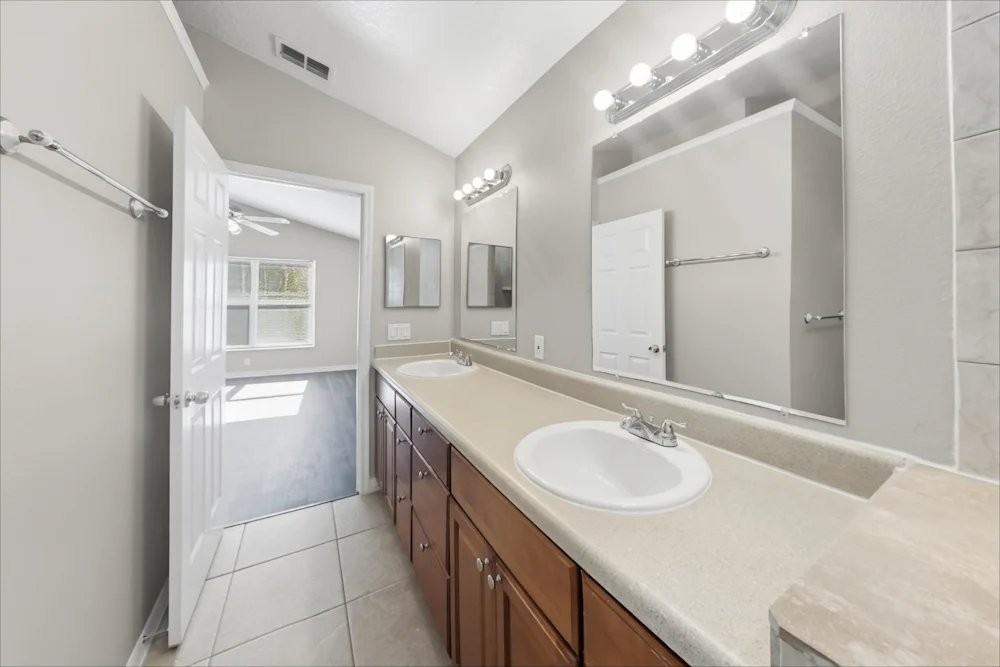 10219 Merrimac Manor Dr - Photo 7 of 10