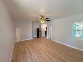 240 30th Ave N #C - Photo 1 of 1