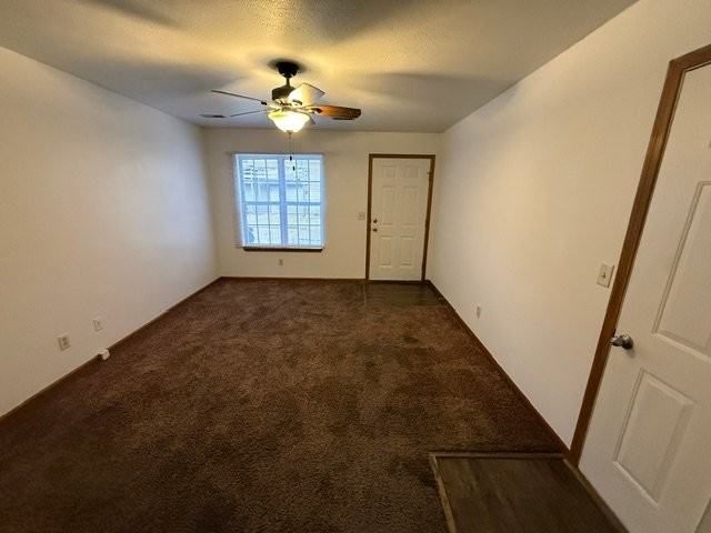 149 E Menard St - Photo 5 of 18