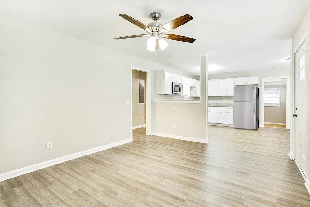 320 Mount Zion Rd - Photo 2 of 11
