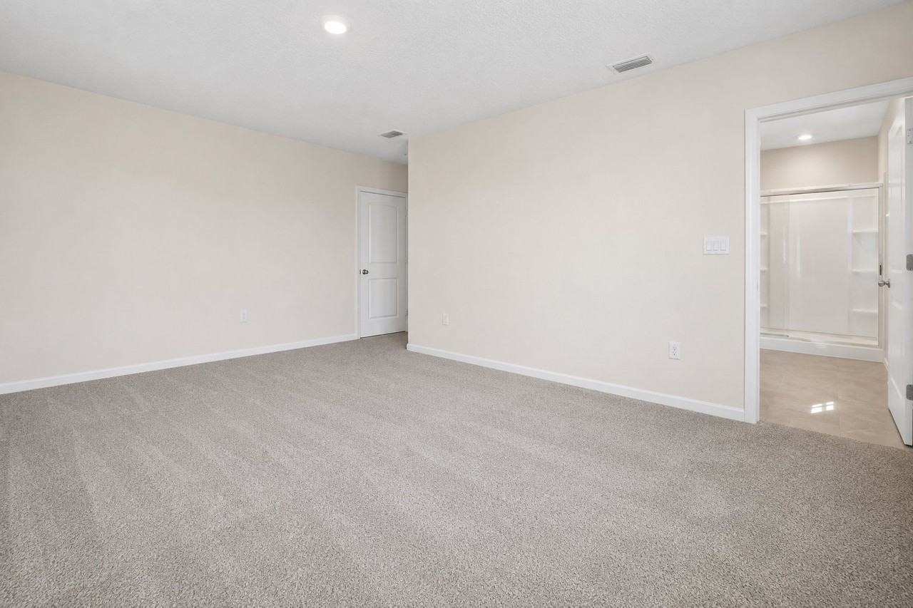 35515 Mahwah Ave - Photo 5 of 19