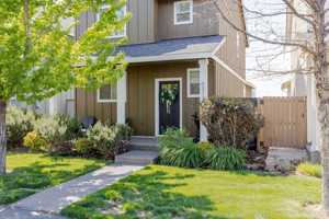 featured image of 63121 De Haviland Ct