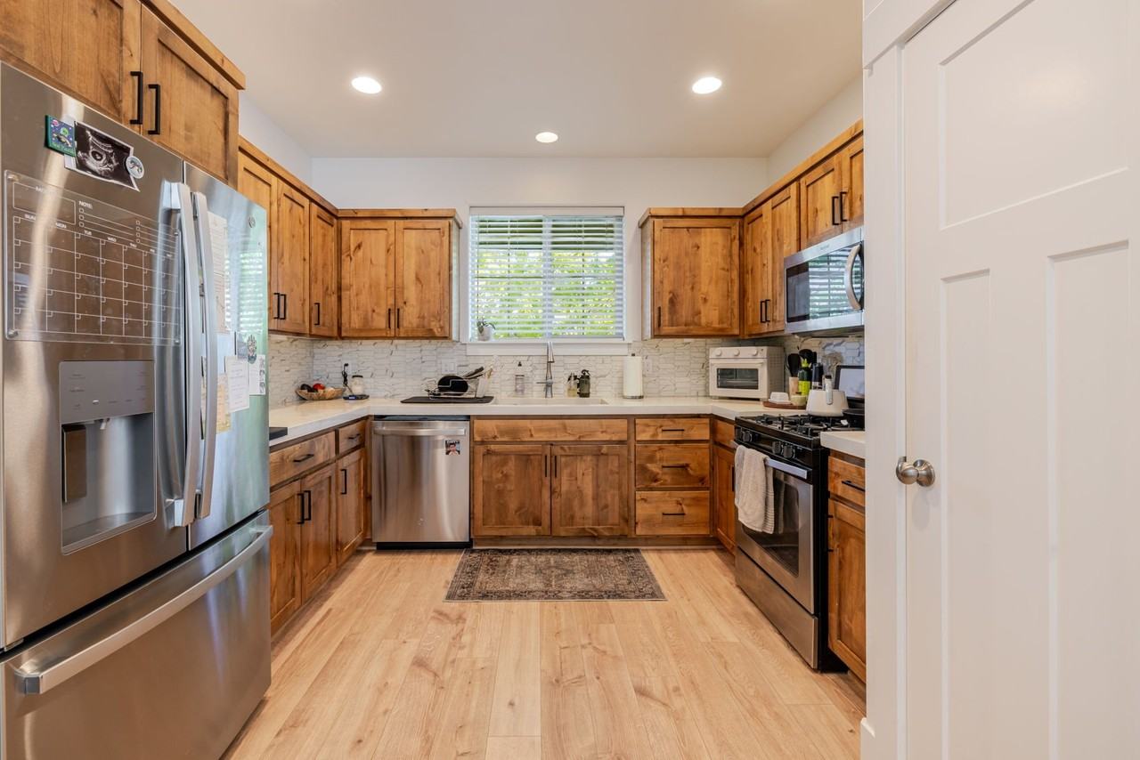63121 De Haviland Ct - Photo 5 of 19