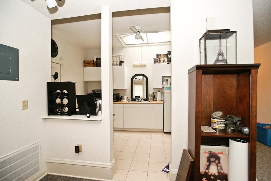 704 North 3rd Street, Unit 3 - Photo 2 of 7
