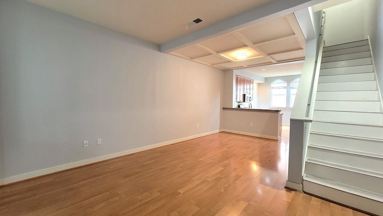288 Kentdale Place - Photo 6 of 28