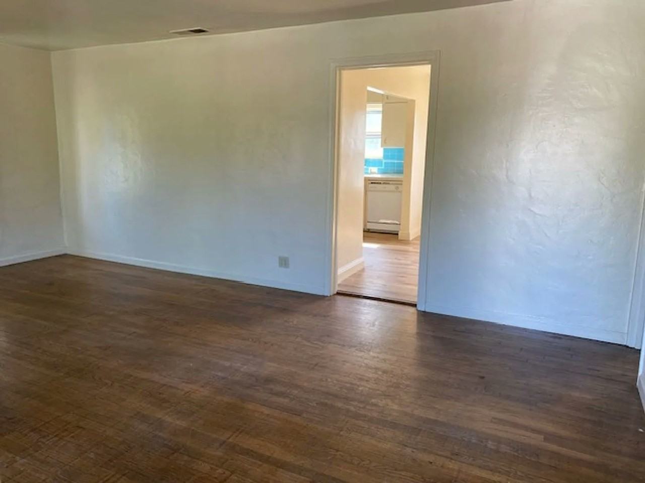 123 South Central Street - Photo 3 of 3