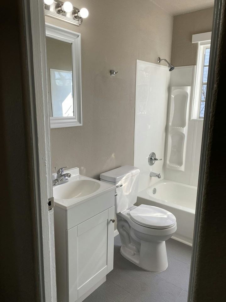 1277 Estelle Street - Photo 5 of 10
