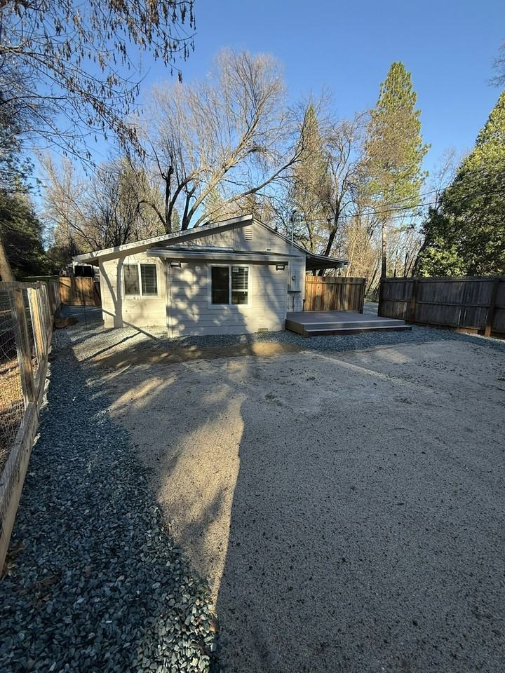 204 Lambert Lane - Photo 6 of 13
