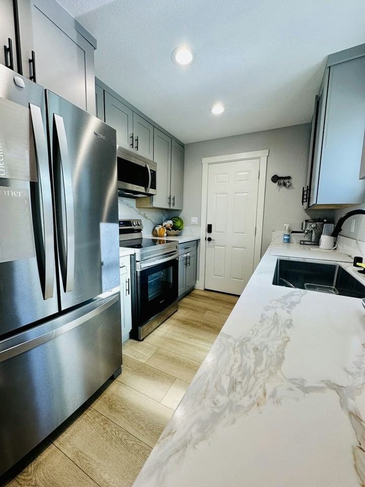 211 Earl Ave, Unit 211 Unit A - Photo 7 of 12