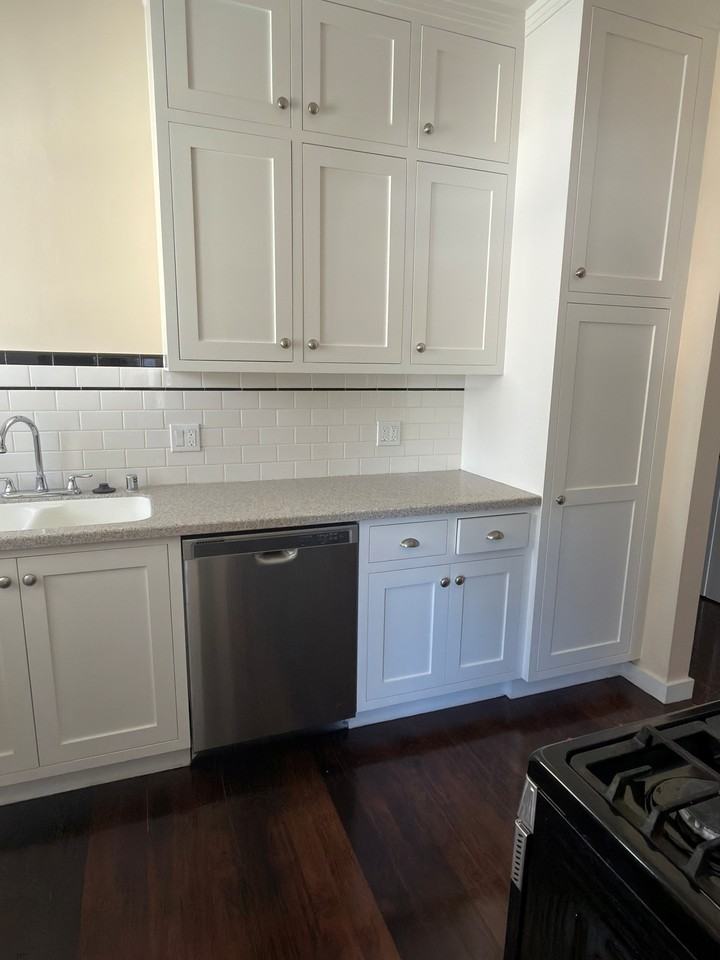 520 E 14th St #520 - Photo 7 of 16