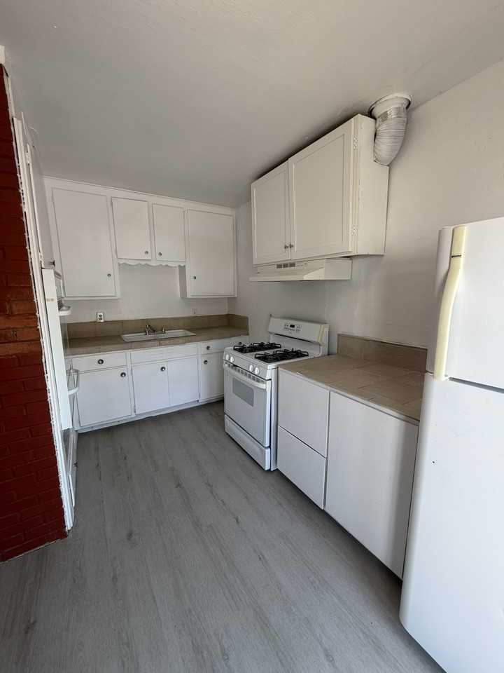 1510 Amherst Dr Se #1510 - Photo 5 of 21
