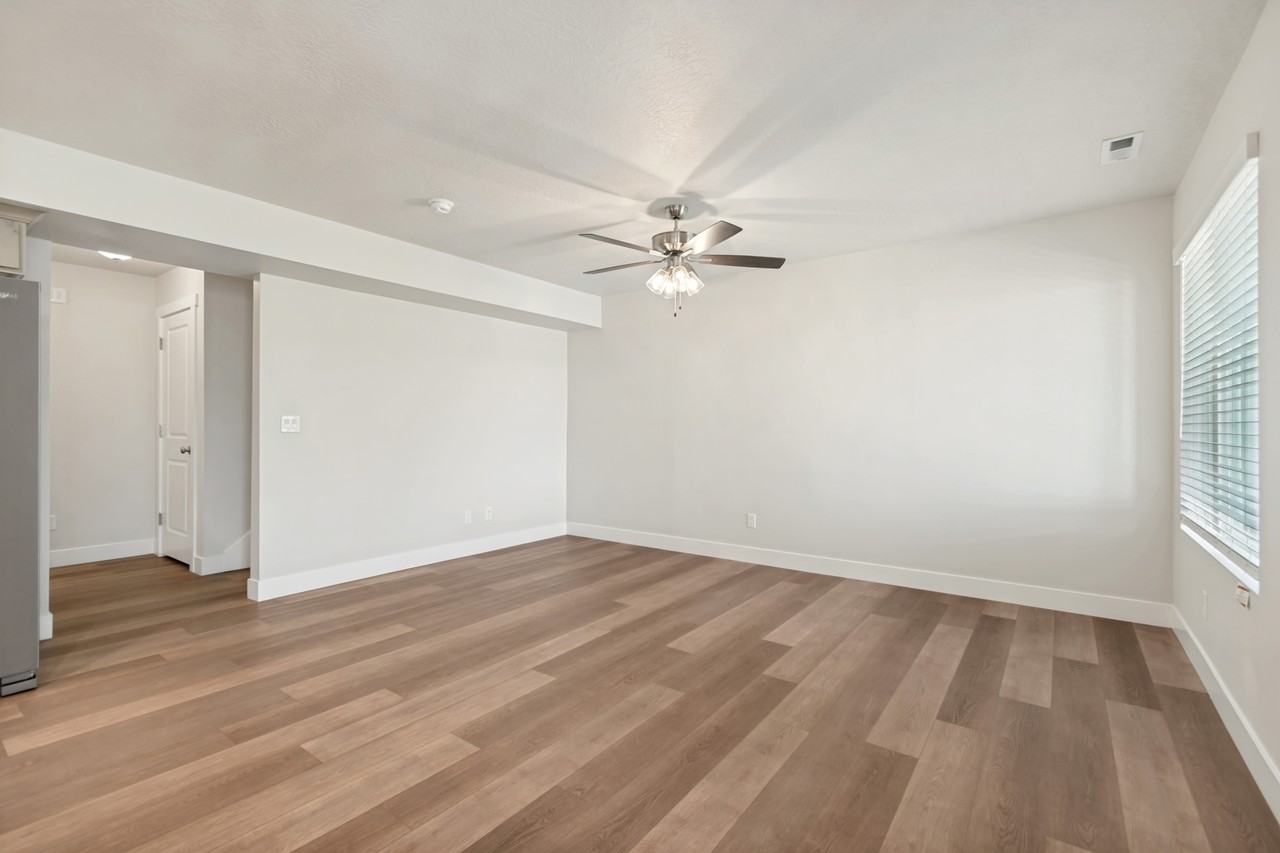 65 E 970 N #1 - Photo 4 of 43