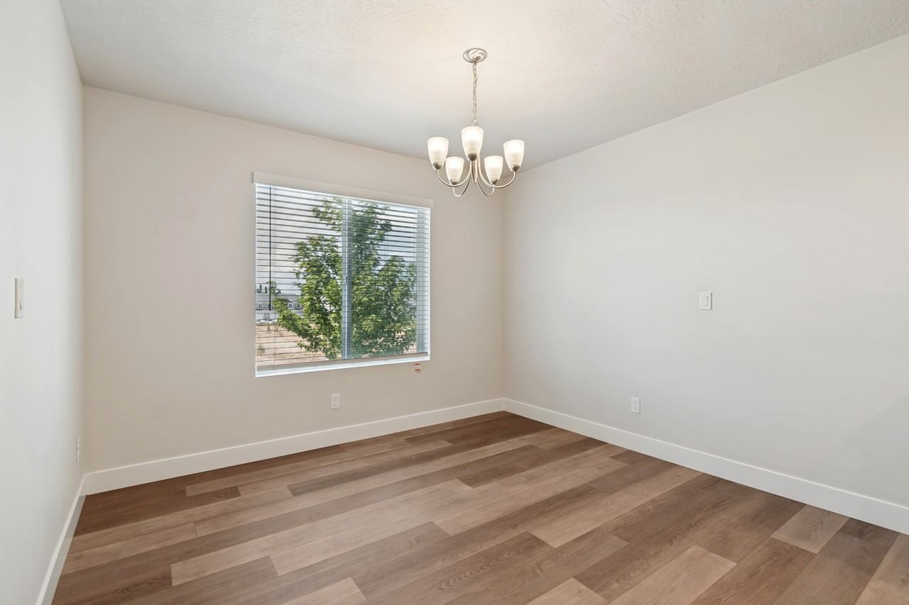 65 E 970 N #1 - Photo 6 of 43