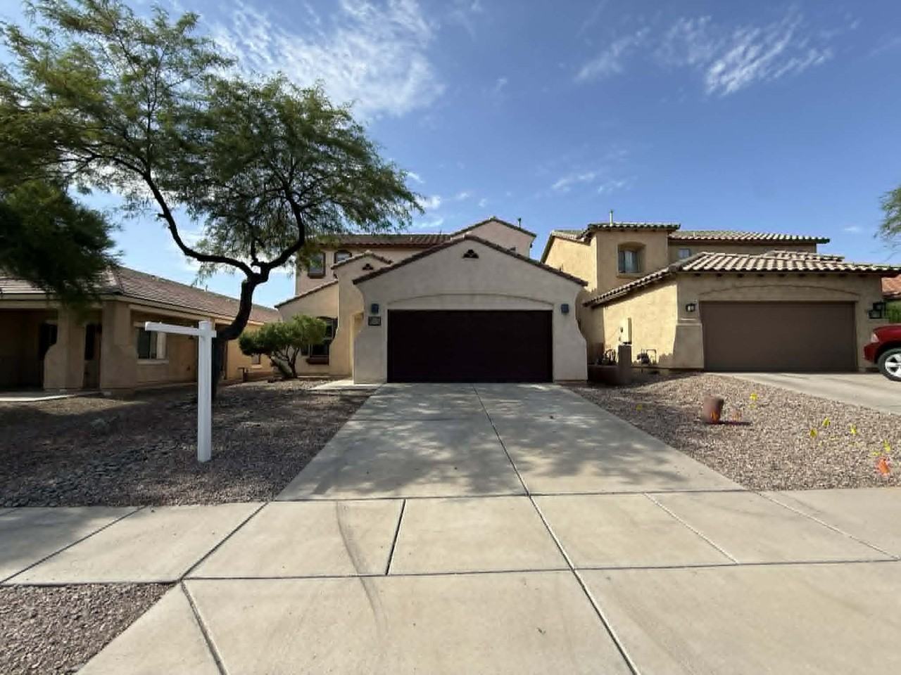 885 W Calle Muro Fuerte #1 - Photo 3 of 43