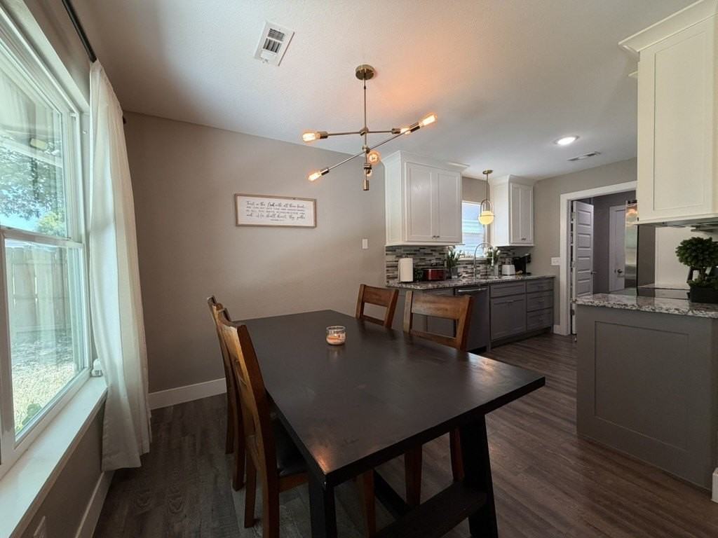1314 N Fieldstone Ave - Photo 5 of 18
