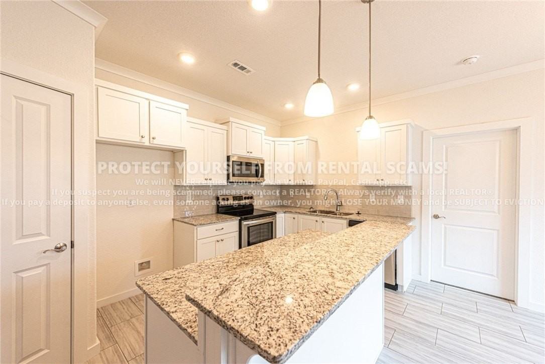 227 S Nightfall Ave - Photo 5 of 15