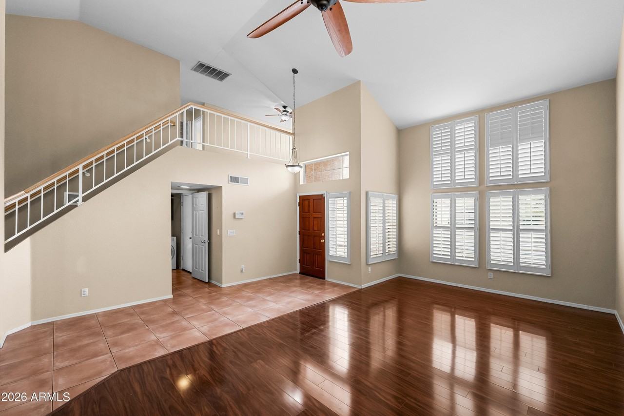 1227 E Glenhaven Dr - Photo 4 of 30