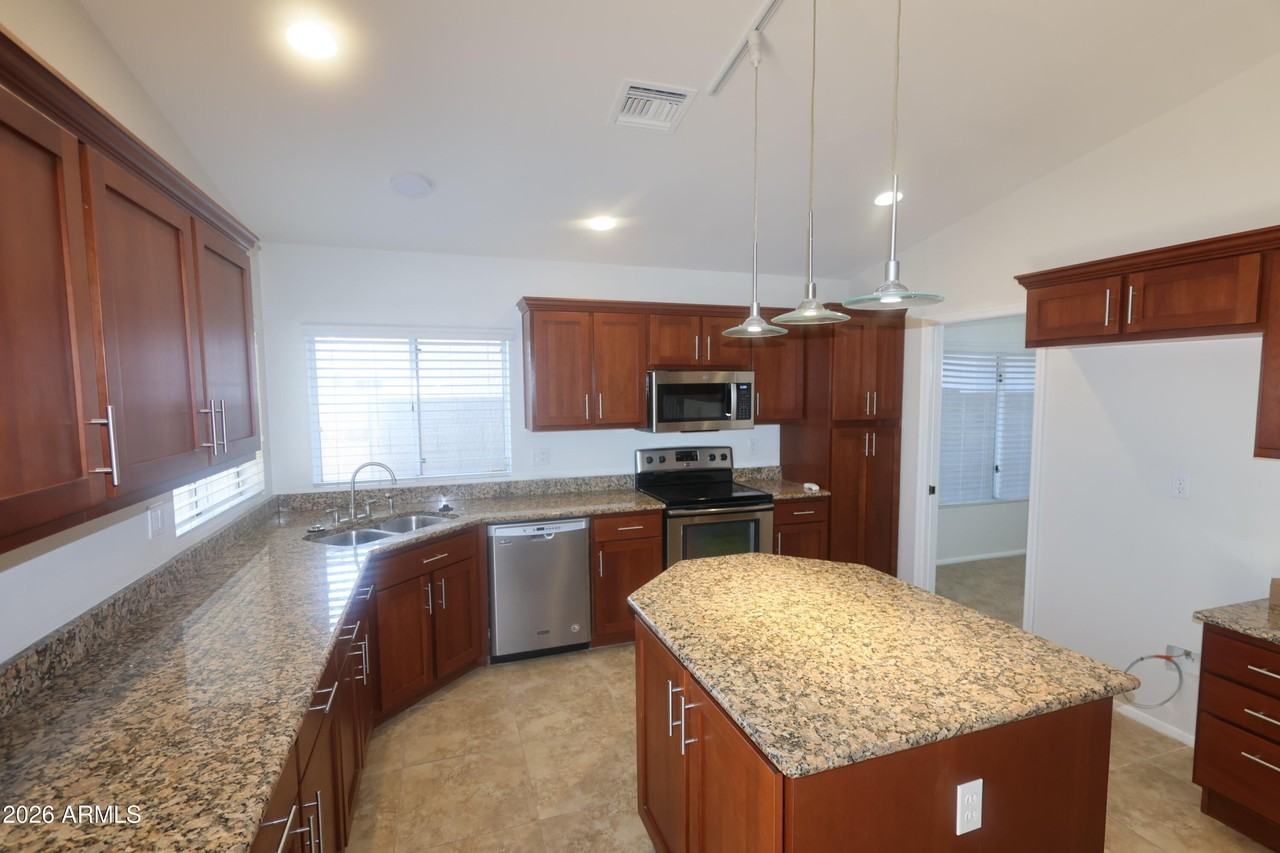 7629 W Kristal Way - Photo 5 of 50