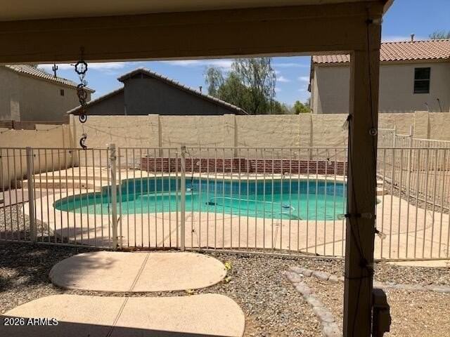16042 W Latham St - Photo 2 of 30
