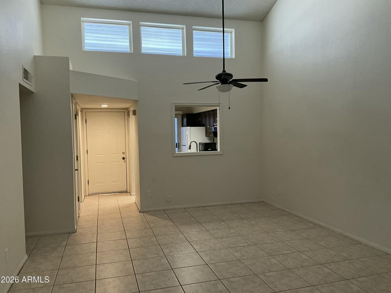 5122 E Edgemont Ave - Photo 4 of 15