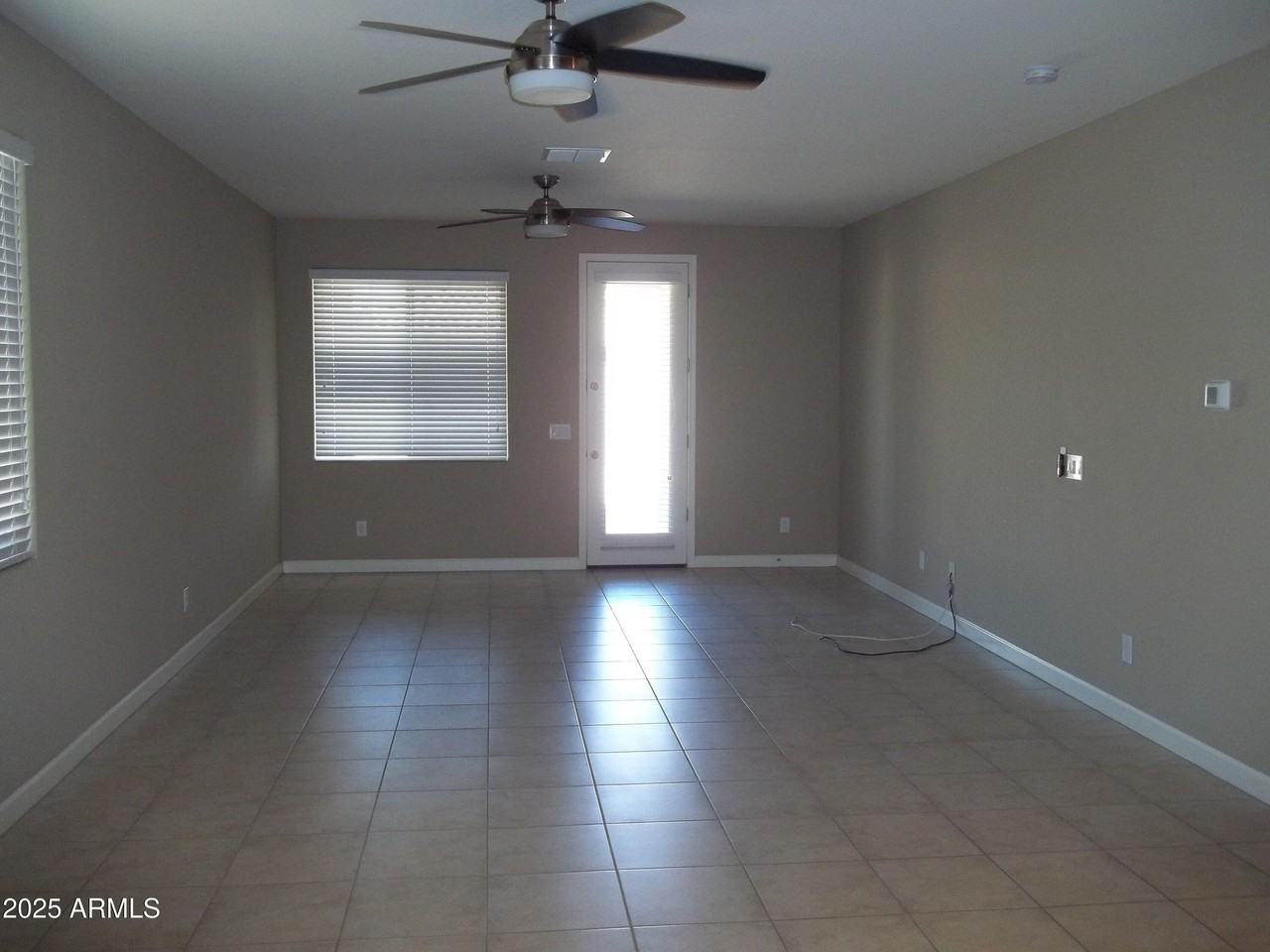 41094 W Somers Dr - Photo 3 of 6