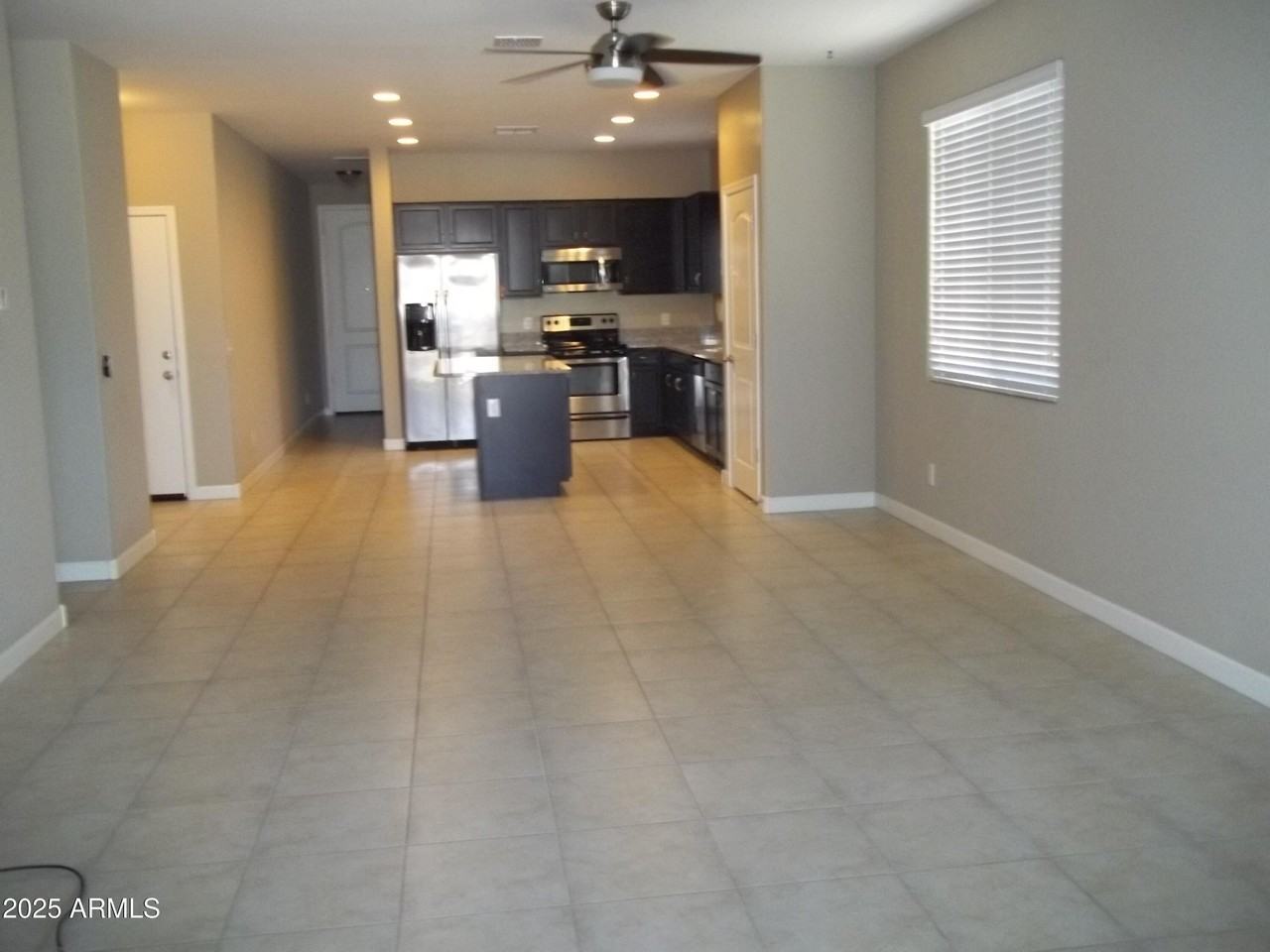 41094 W Somers Dr - Photo 4 of 6
