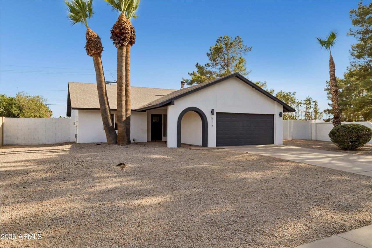5117 E Beck Ln - Photo 3 of 30