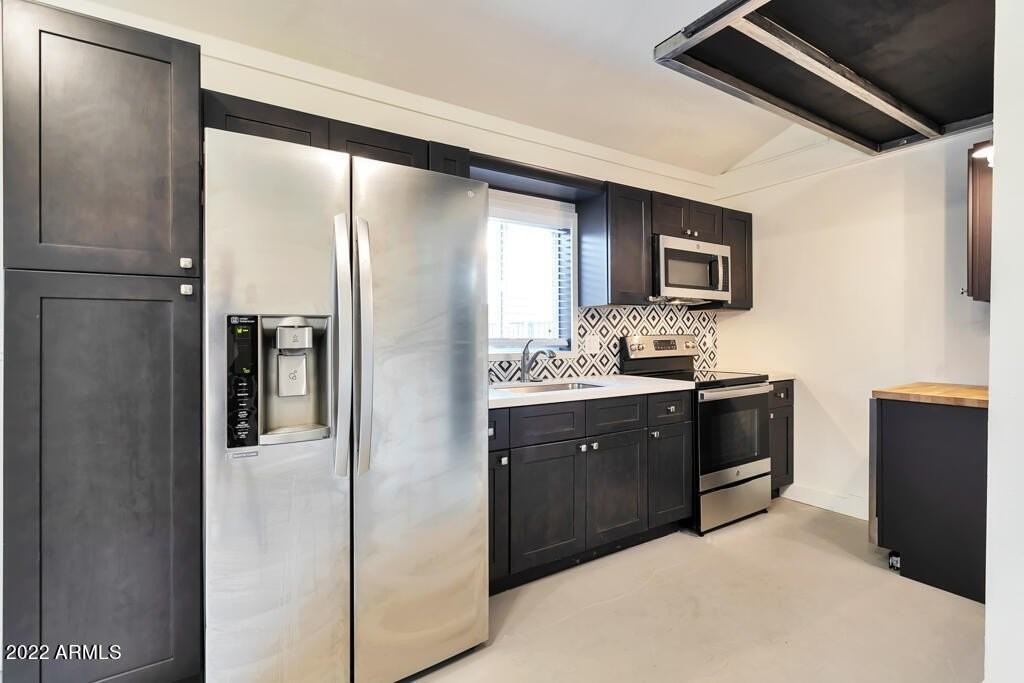 1638 E Granada Rd #B - Photo 3 of 19