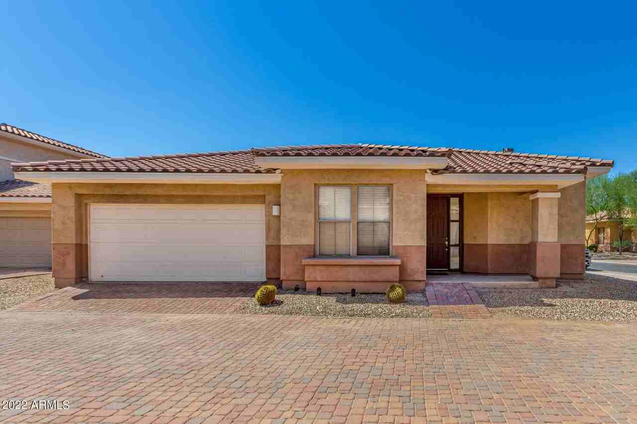 13569 W Cypress St - Photo 2 of 24