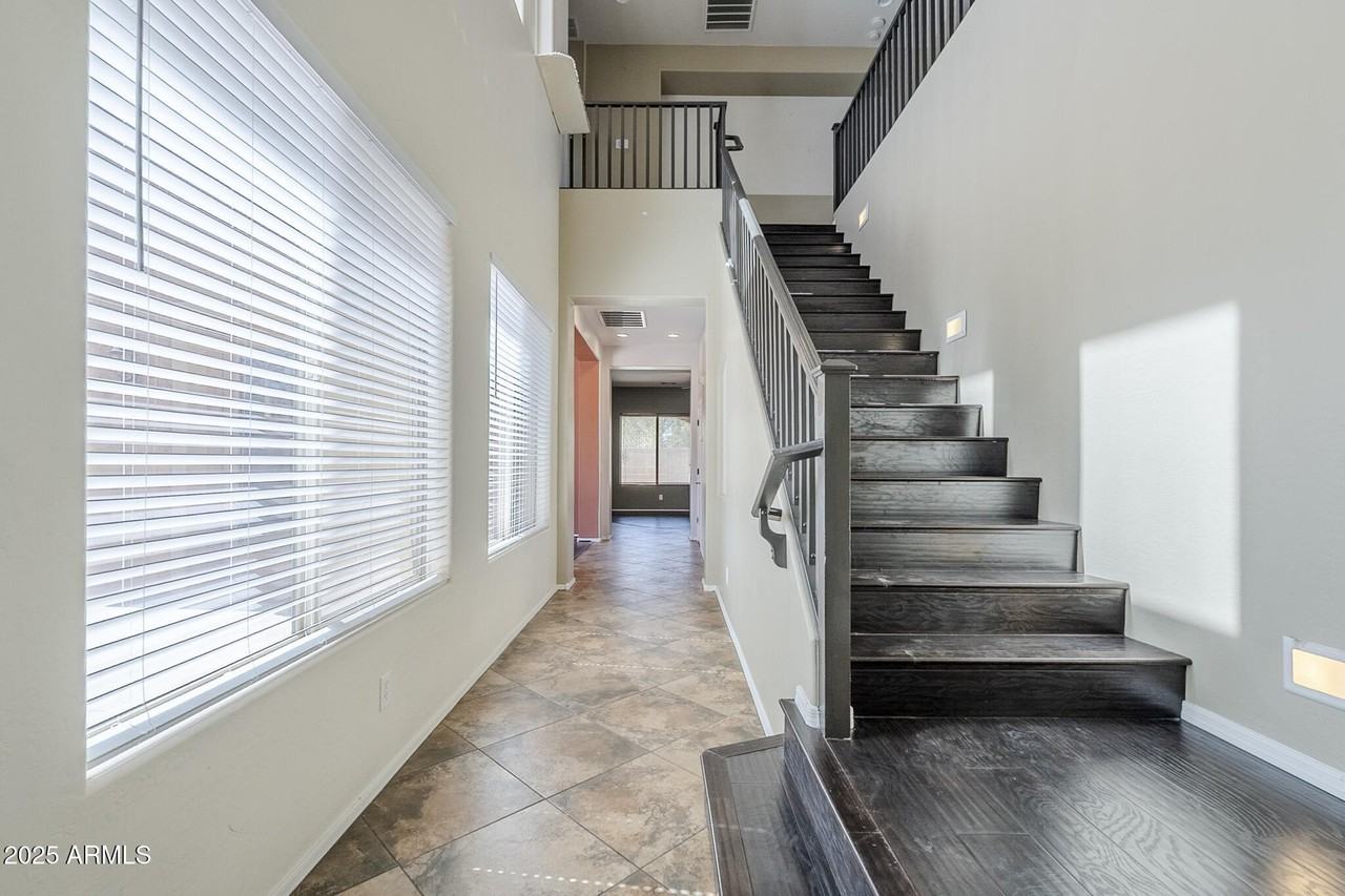 6922 S Black Hills Way - Photo 7 of 44
