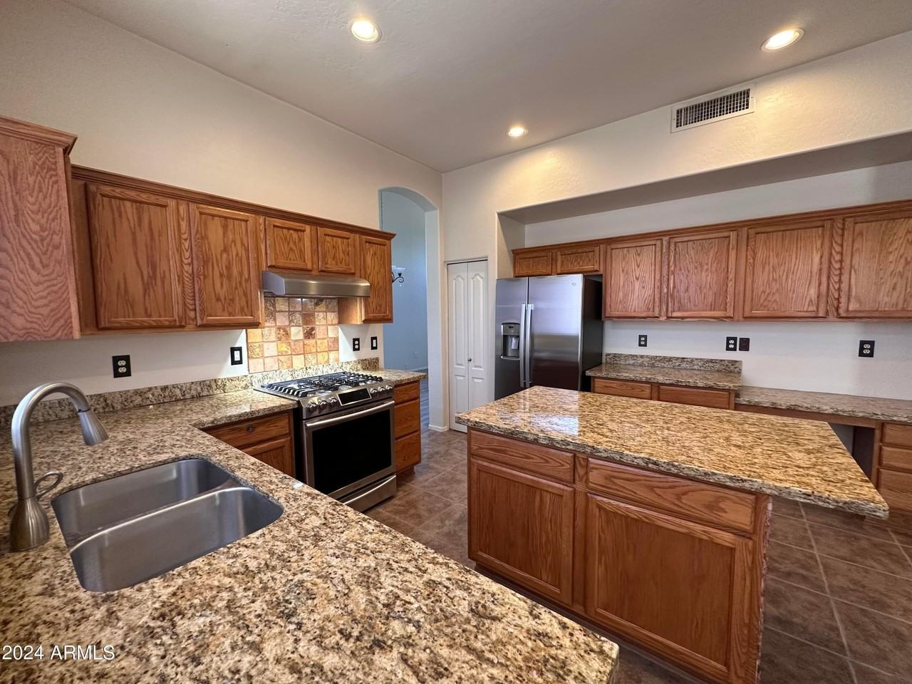 3821 N Red Sky Cir - Photo 4 of 25